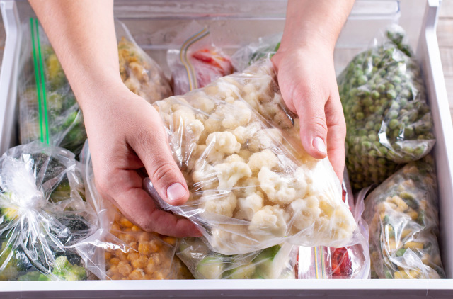 Freezing and storing cauliflowers